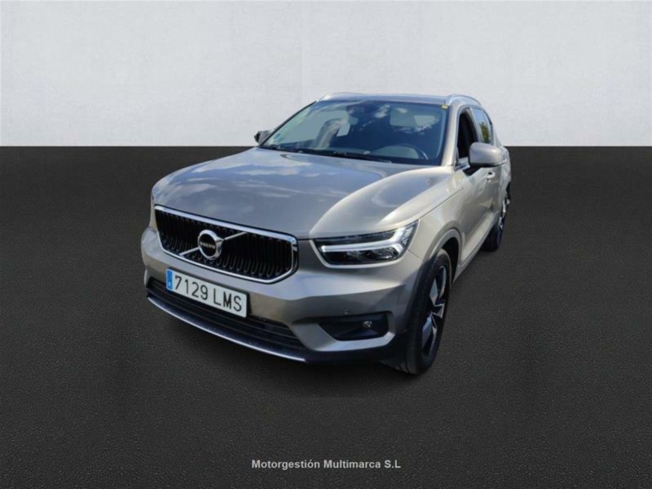 volvo xc40 2021 /