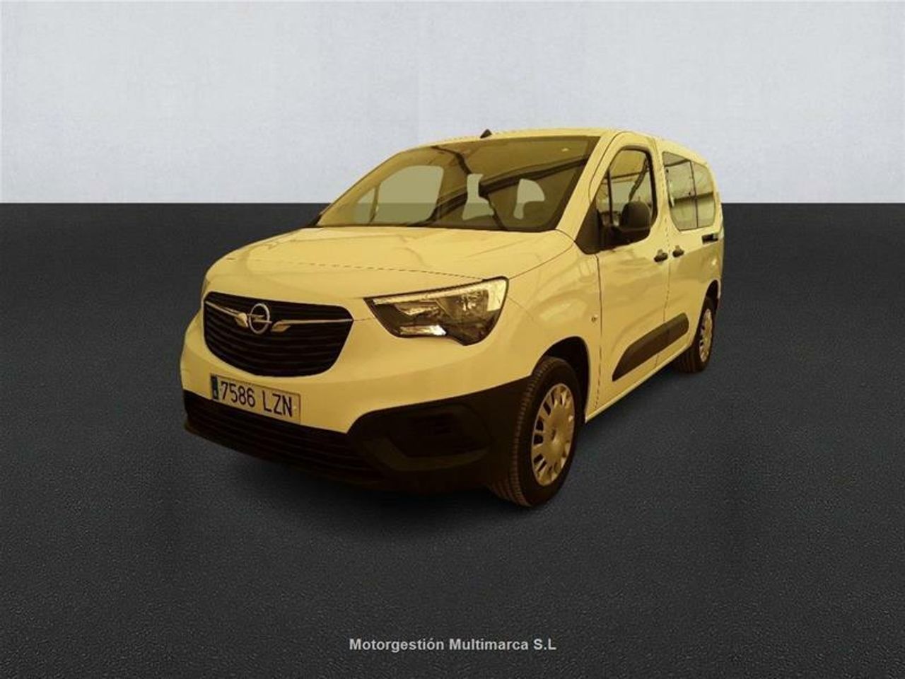 opel combo 2022 /