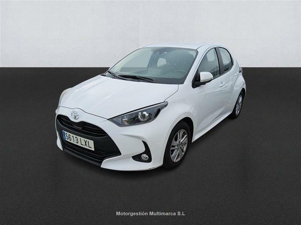 Tractores mulas mecanicas  de segunda mano - toyota yaris 2022 /