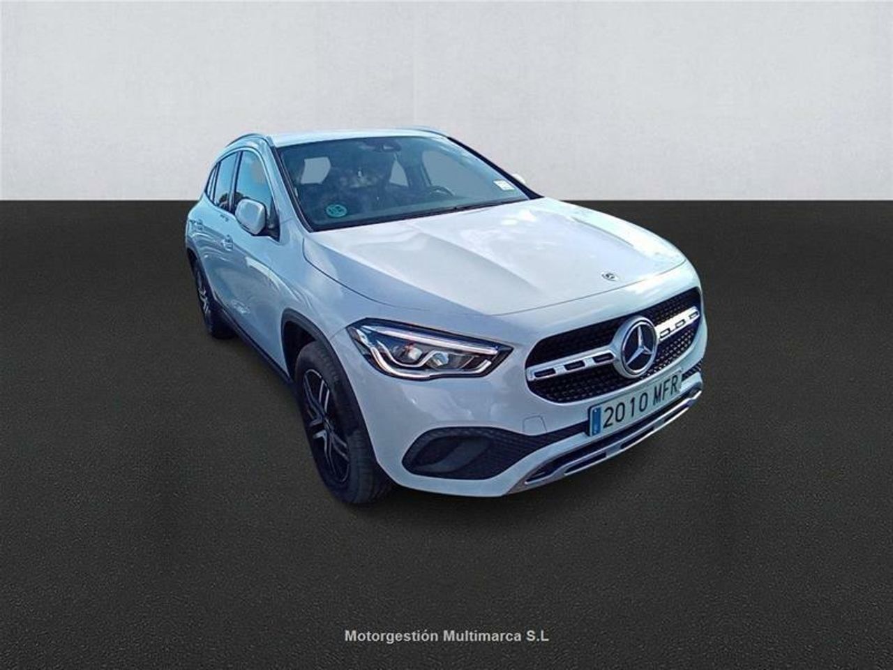mercedes gla 2023 / foto grande (3)
