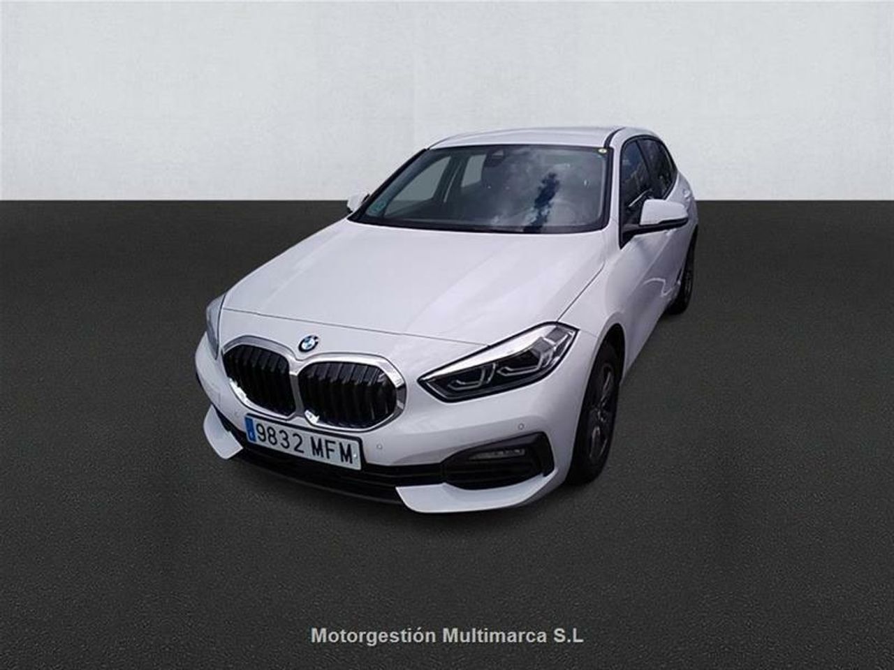 Foto bmw serie 1 2023 /