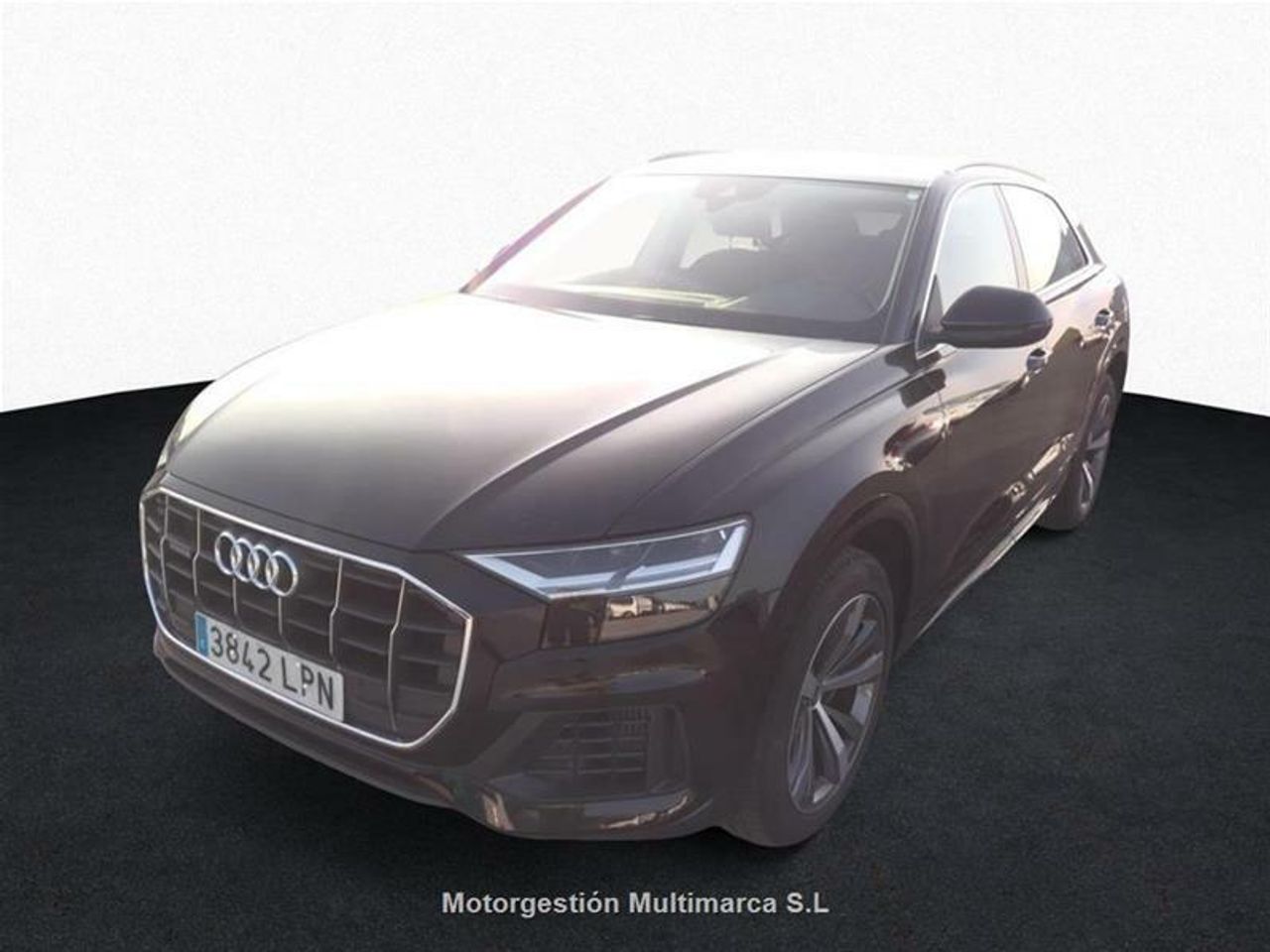 Foto audi q8 2021 /