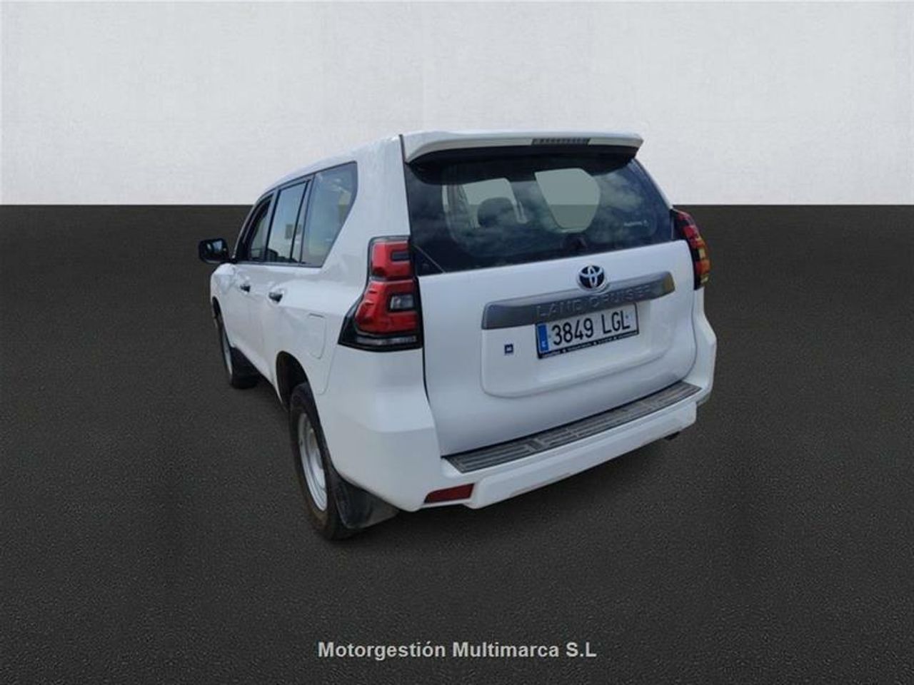 Toyota Land Cruiser 2.8 D-4D GX - foto 6