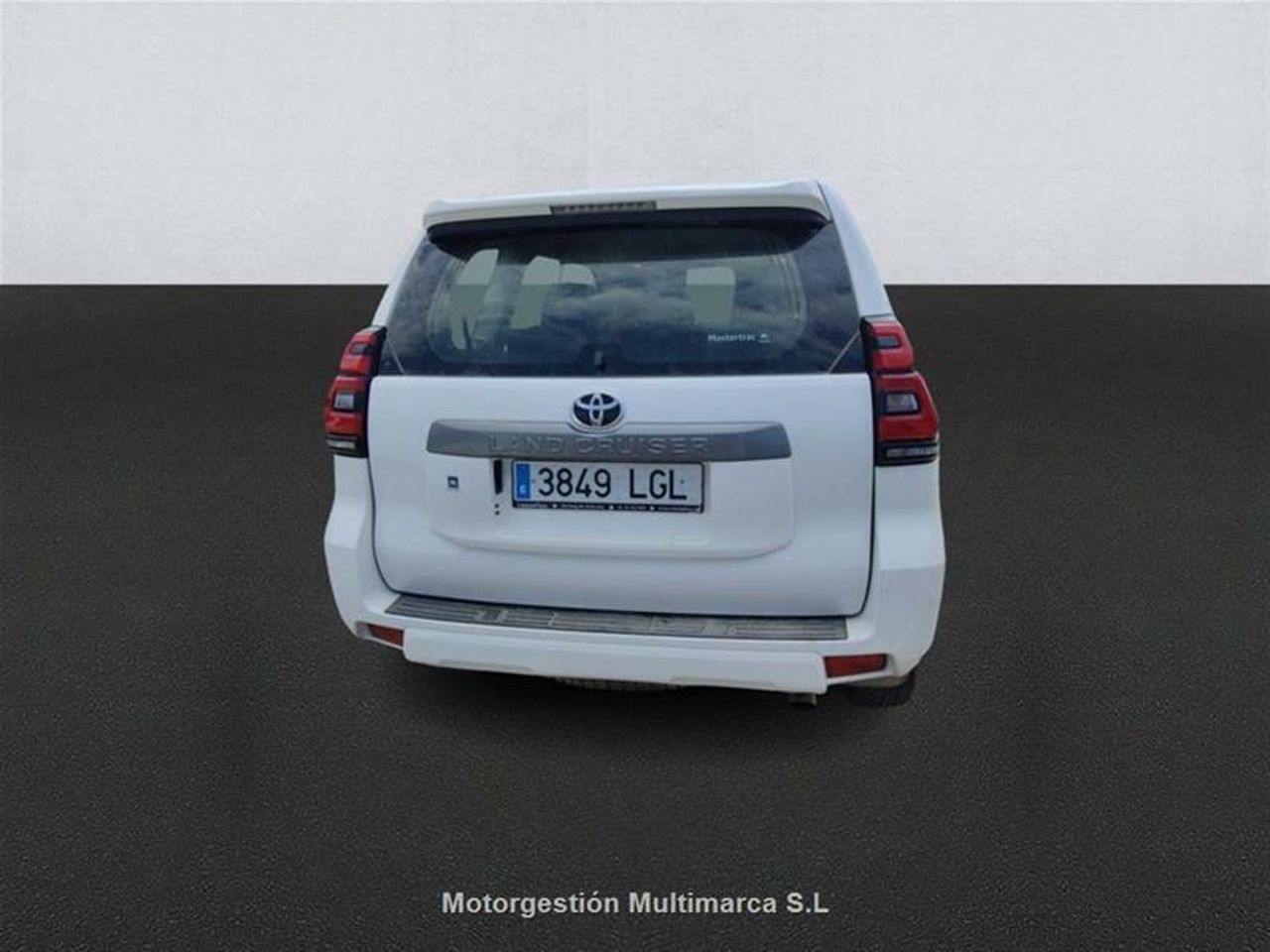 Toyota Land Cruiser 2.8 D-4D GX - foto 5