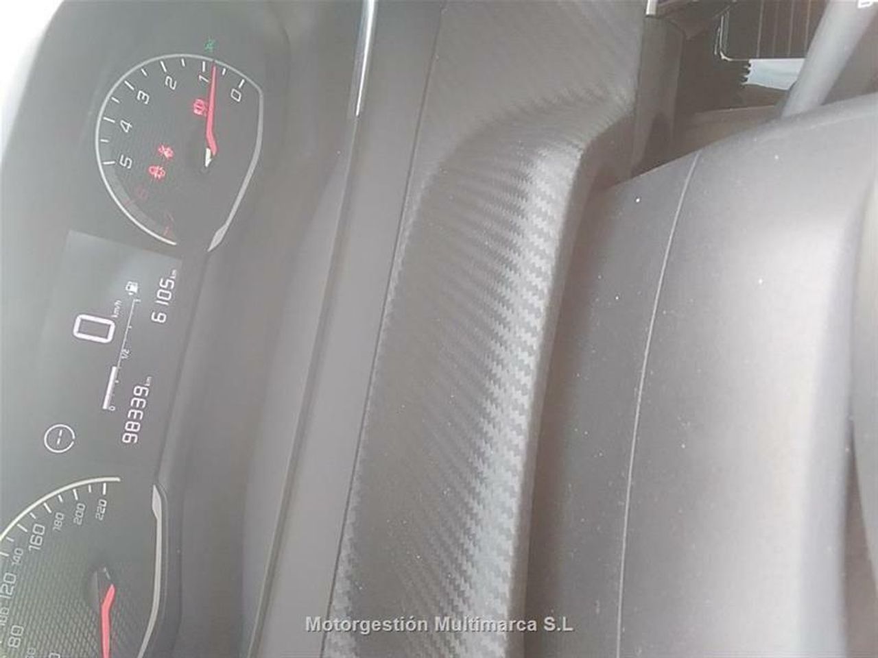 Peugeot 2008 Active BlueHDI 81kW (110CV) - foto 8