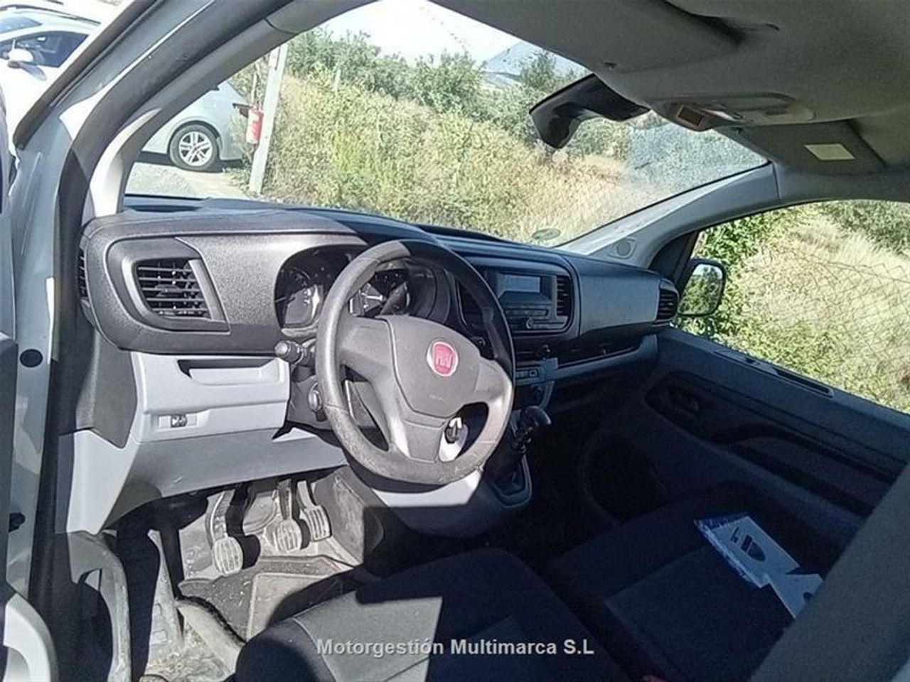 Fiat Scudo Furgón L1 100cv MT6 Business - foto 7