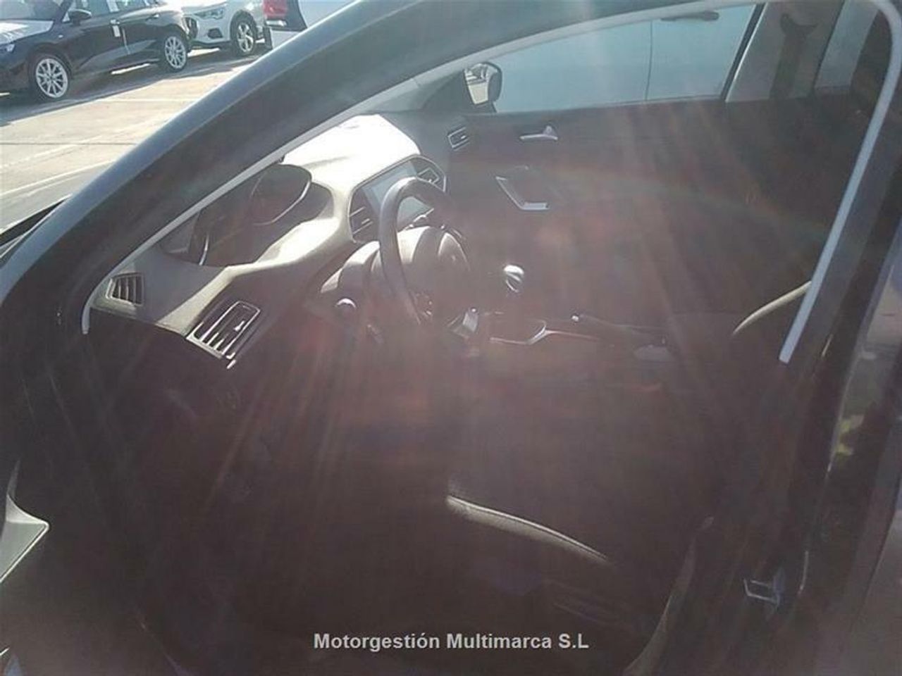 Peugeot 308 5p Style 1.5 BlueHDi 96KW (130CV) - foto 7