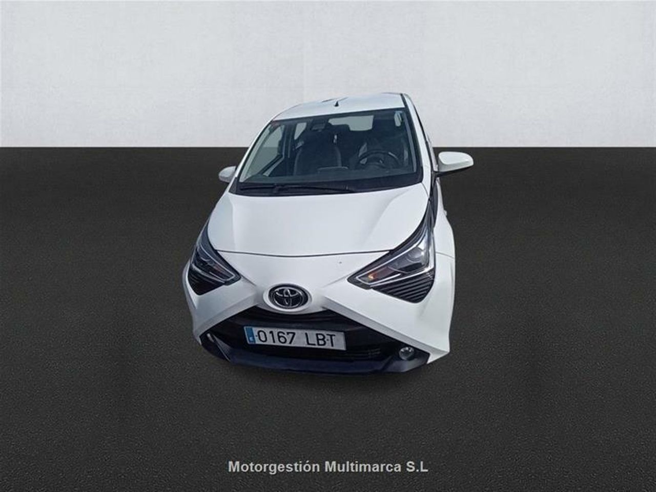 Toyota Aygo 1.0 70 x-play - foto 2