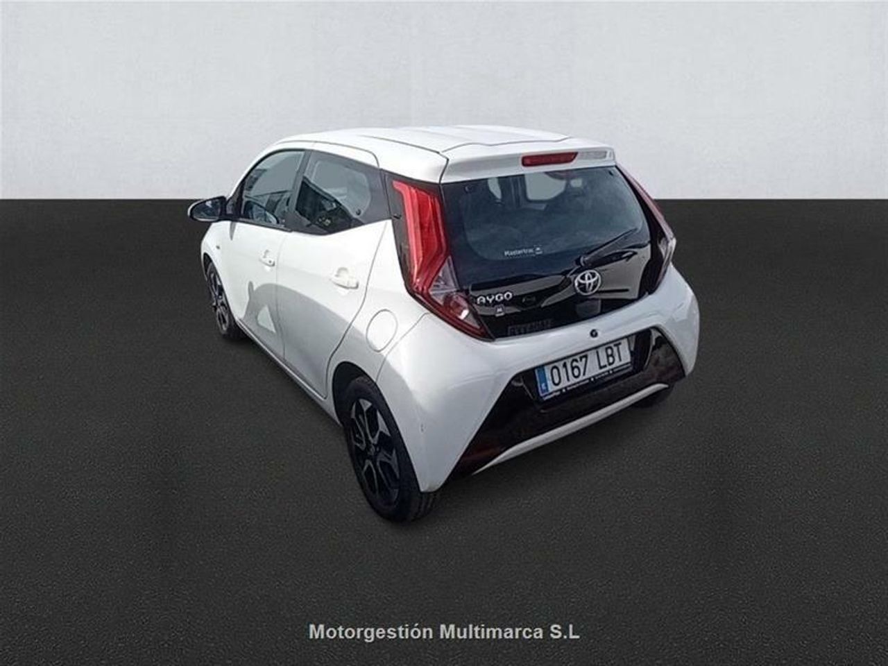 Toyota Aygo 1.0 70 x-play - foto 5