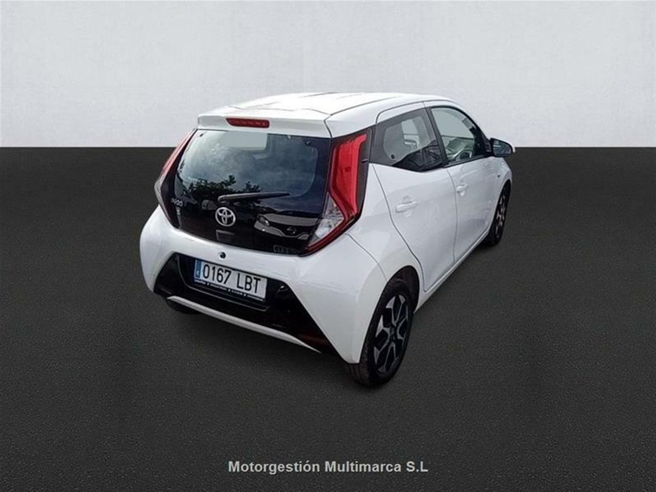 Toyota Aygo 1.0 70 x-play - foto 4