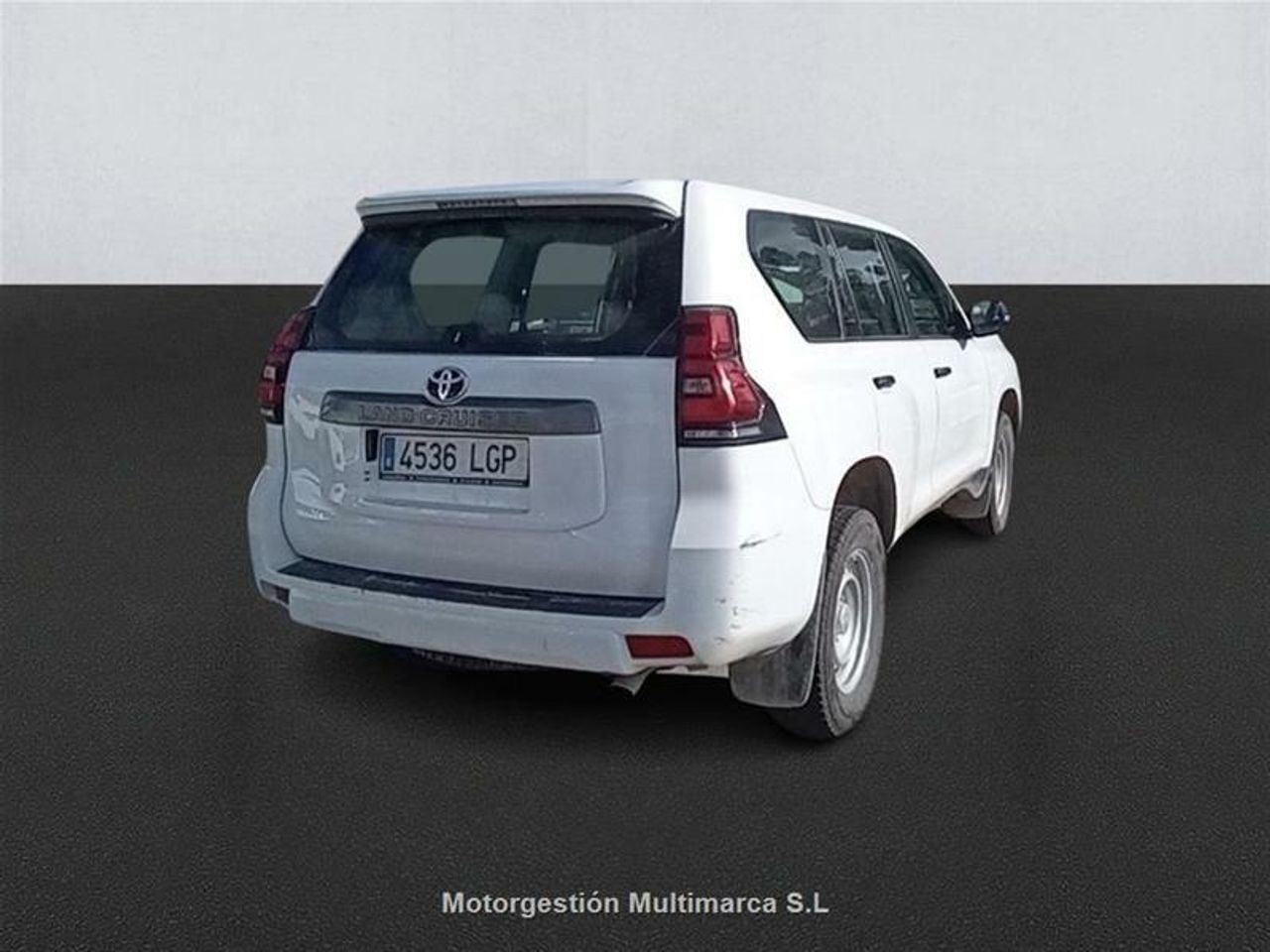 Toyota Land Cruiser 2.8 D-4D GX - foto 4