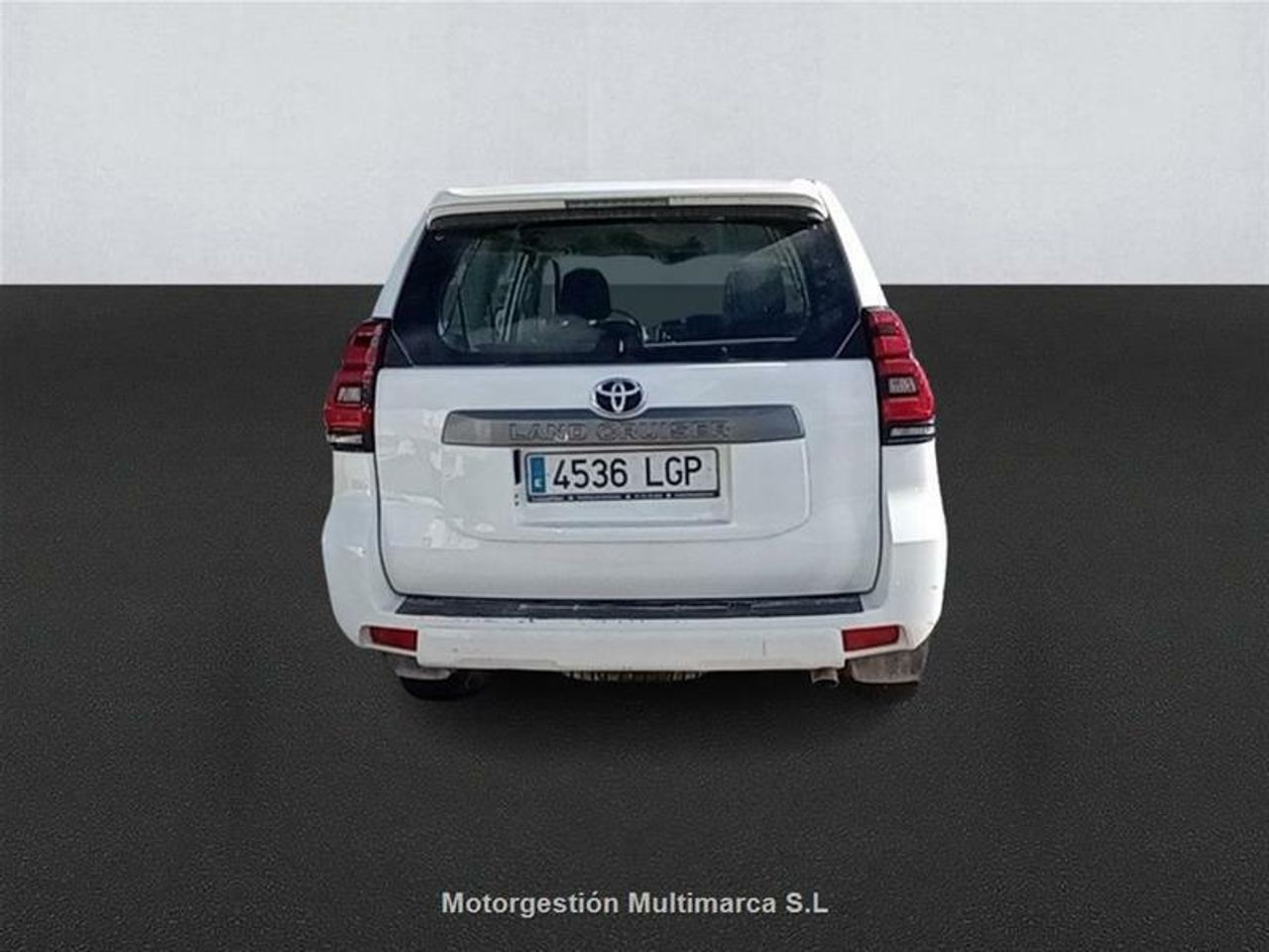 Toyota Land Cruiser 2.8 D-4D GX - foto 5