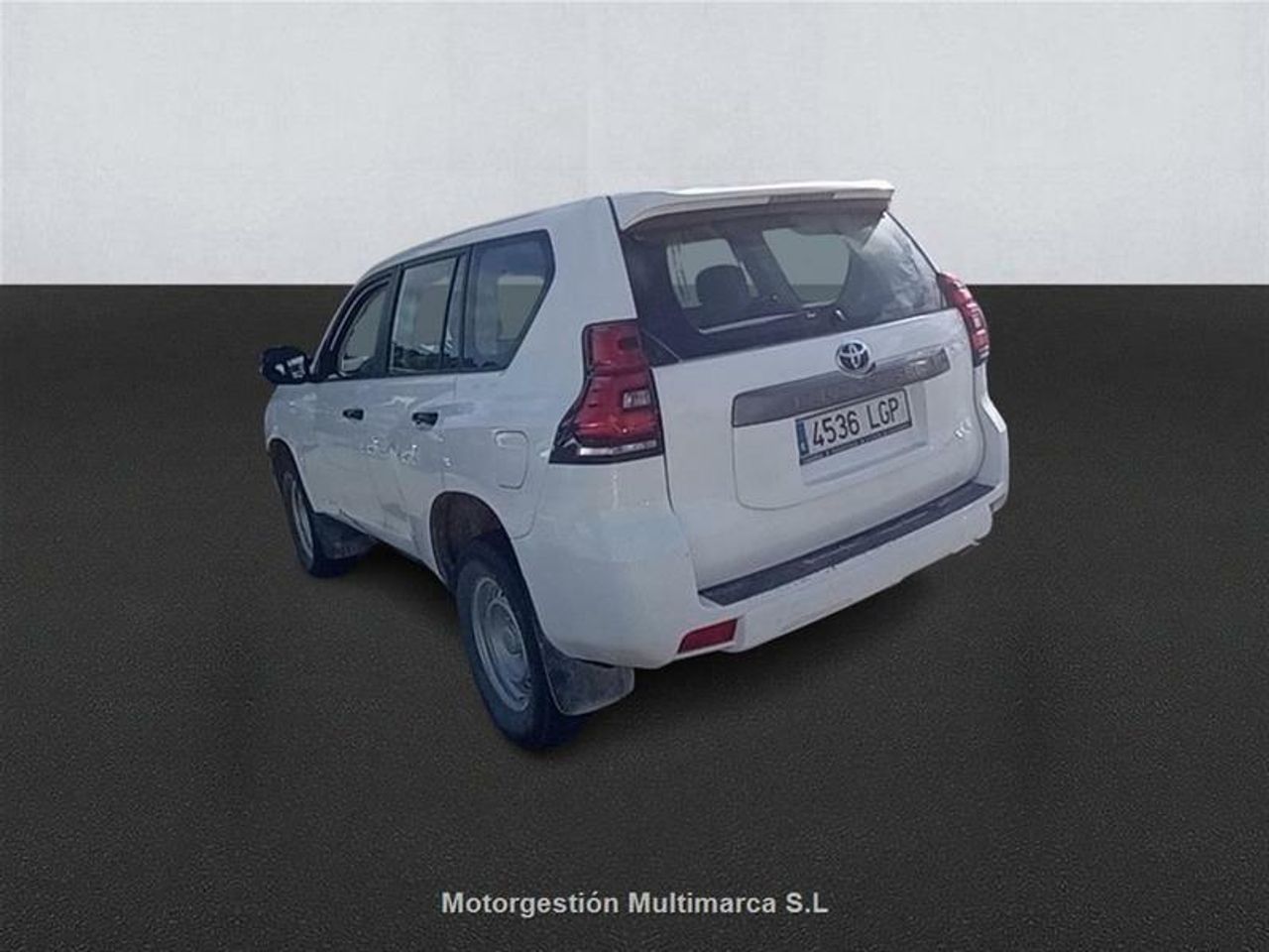 Toyota Land Cruiser 2.8 D-4D GX - foto 6