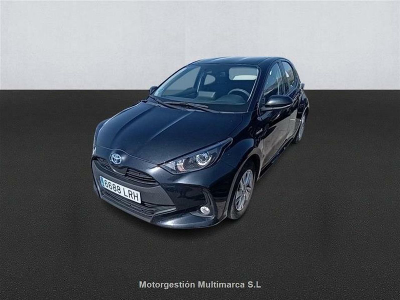 Toyota Yaris 1.5 120H Business Plus