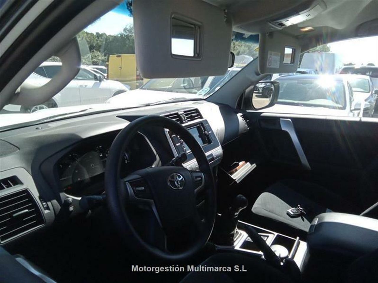 Toyota Land Cruiser 2.8 D-4D GX - foto 7