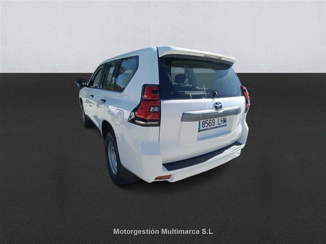 Toyota Land Cruiser 2.8 D-4D GX - foto 6