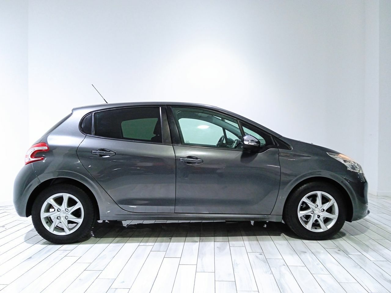 peugeot 208 2015 / foto grande (3)
