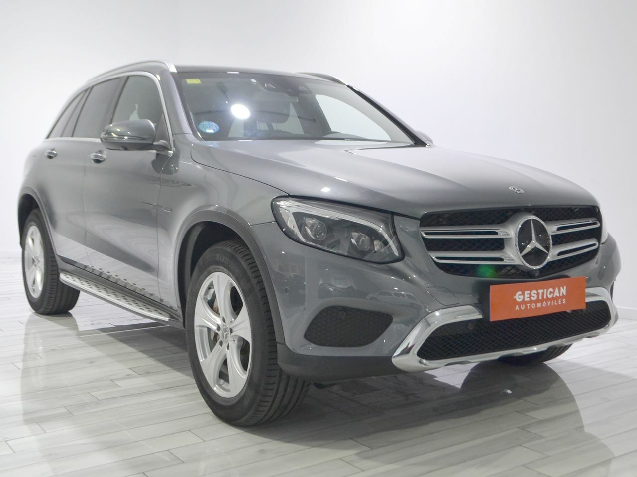 mercedes glc 2018 / foto grande (3)