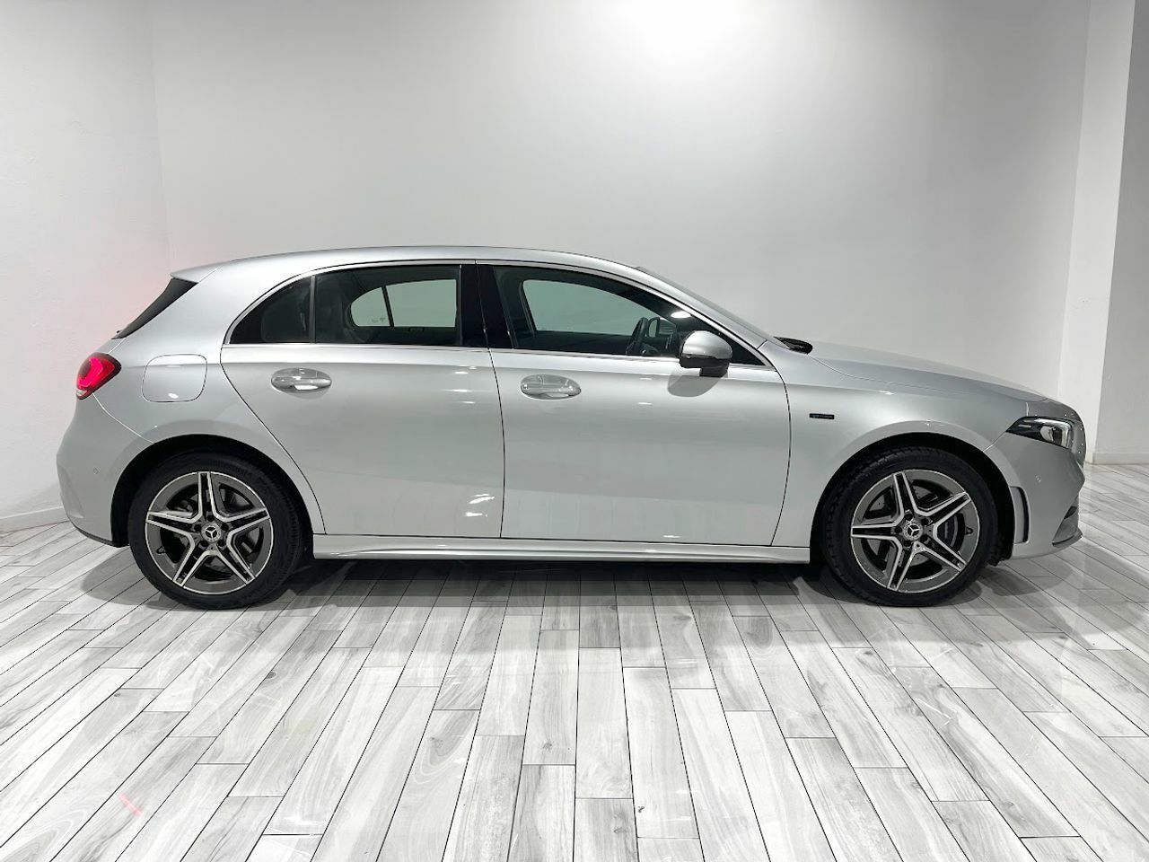 mercedes clase a 2021 / foto grande (3)