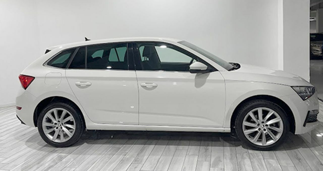 skoda scala 2022 / foto grande (2)
