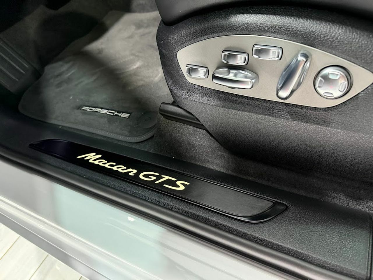 porsche macan 2023 / foto grande (3)