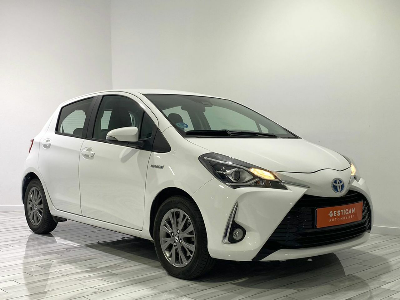 toyota yaris 2019 / foto grande (3)