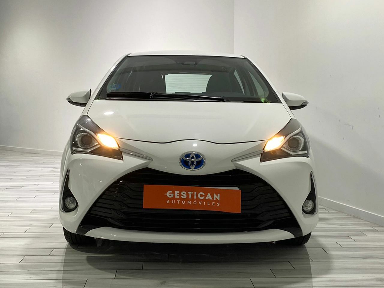 toyota yaris 2019 / foto grande (2)