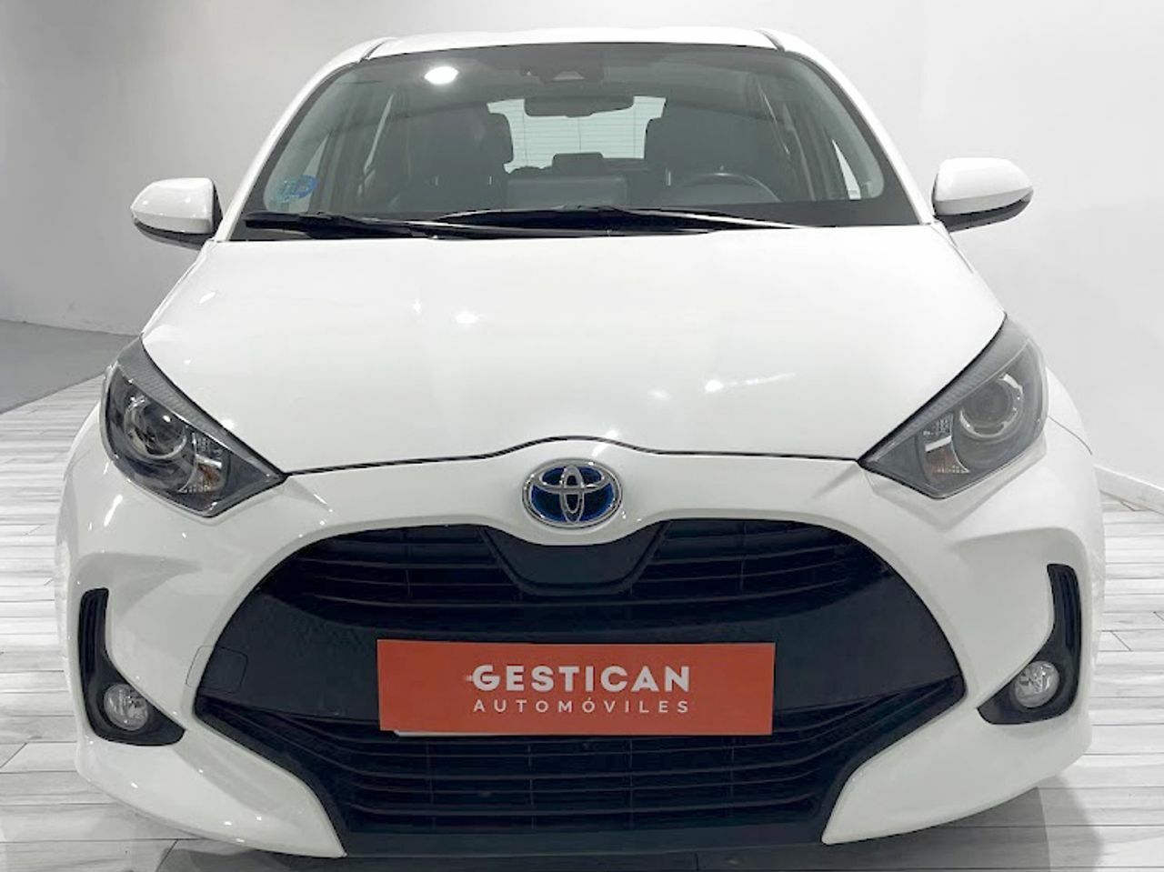toyota yaris 2023 / foto grande (2)