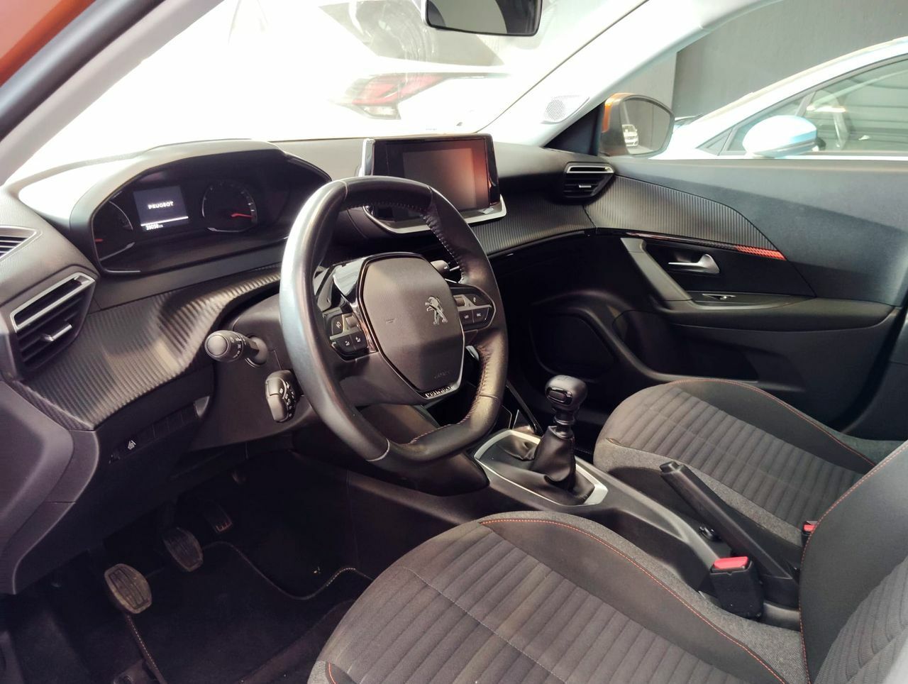 peugeot 2008 2021 / foto grande (3)