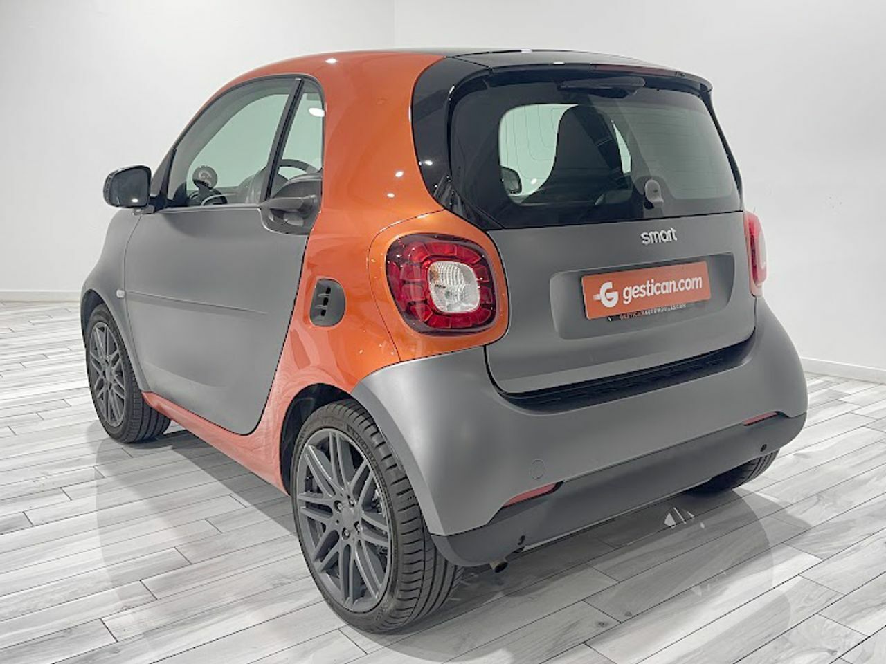 smart fortwo 2019 / foto grande (3)