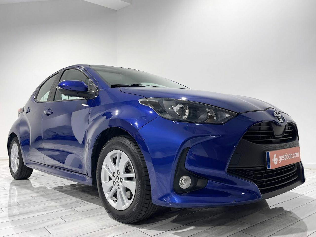 toyota yaris 2022 / foto grande (2)