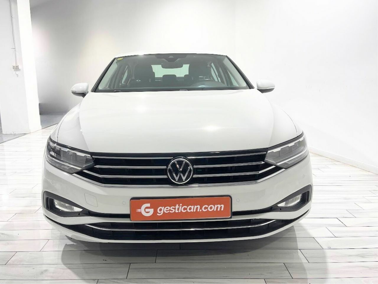 volkswagen passat 2021 / foto grande (3)