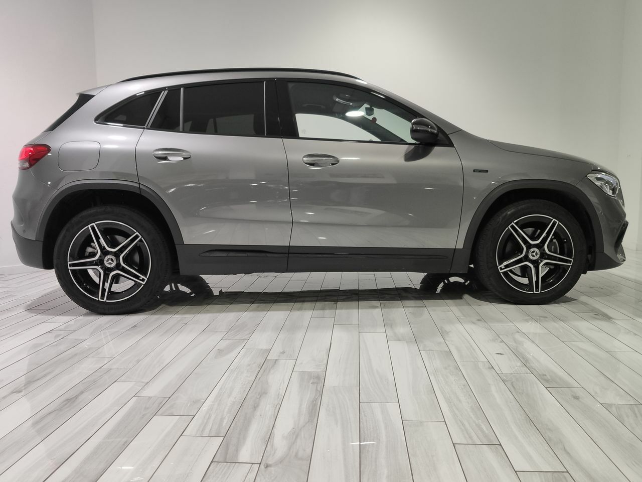 mercedes gla 2021 / foto grande (3)