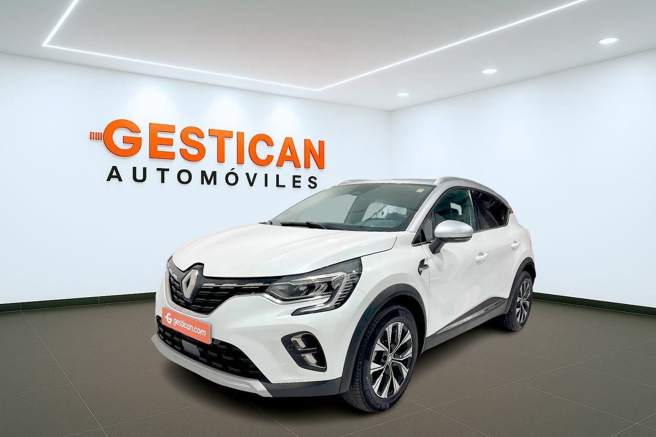 renault captur 2023 /