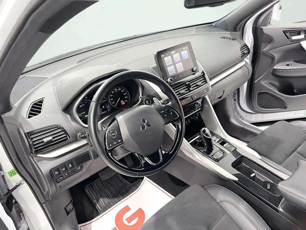 Mitsubishi Eclipse Cross 2.4 PHEV Kaiteki Auto 4WD - foto 9