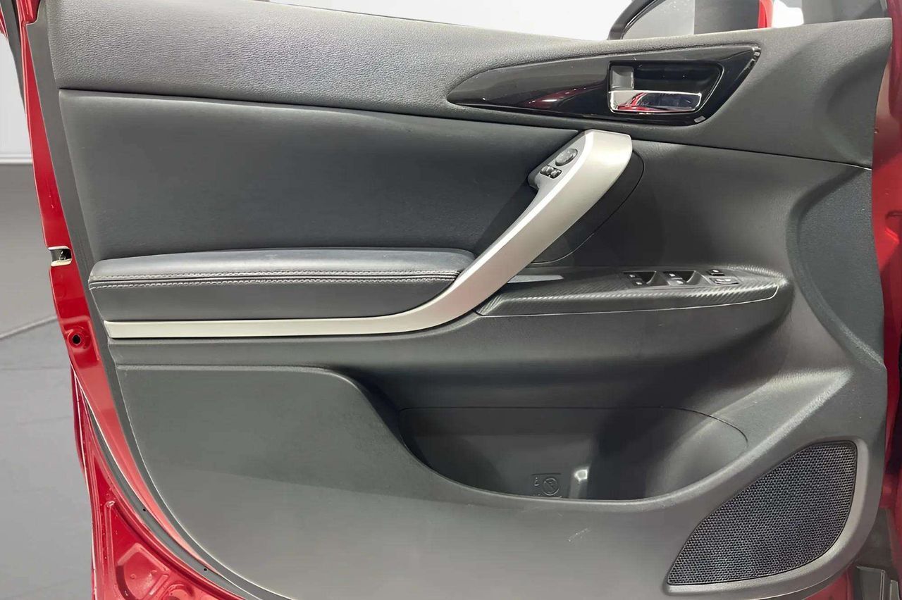Mitsubishi Eclipse Cross 2.4 PHEV Kaiteki Auto 4WD - foto 22