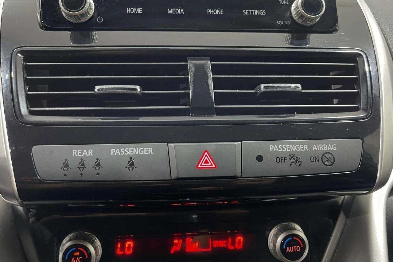 Mitsubishi Eclipse Cross 2.4 PHEV Kaiteki Auto 4WD - foto 24