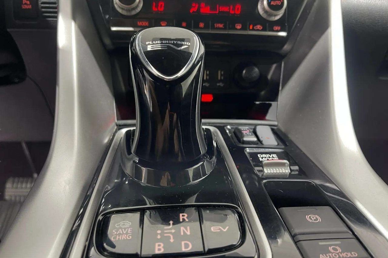 Mitsubishi Eclipse Cross 2.4 PHEV Kaiteki Auto 4WD - foto 9