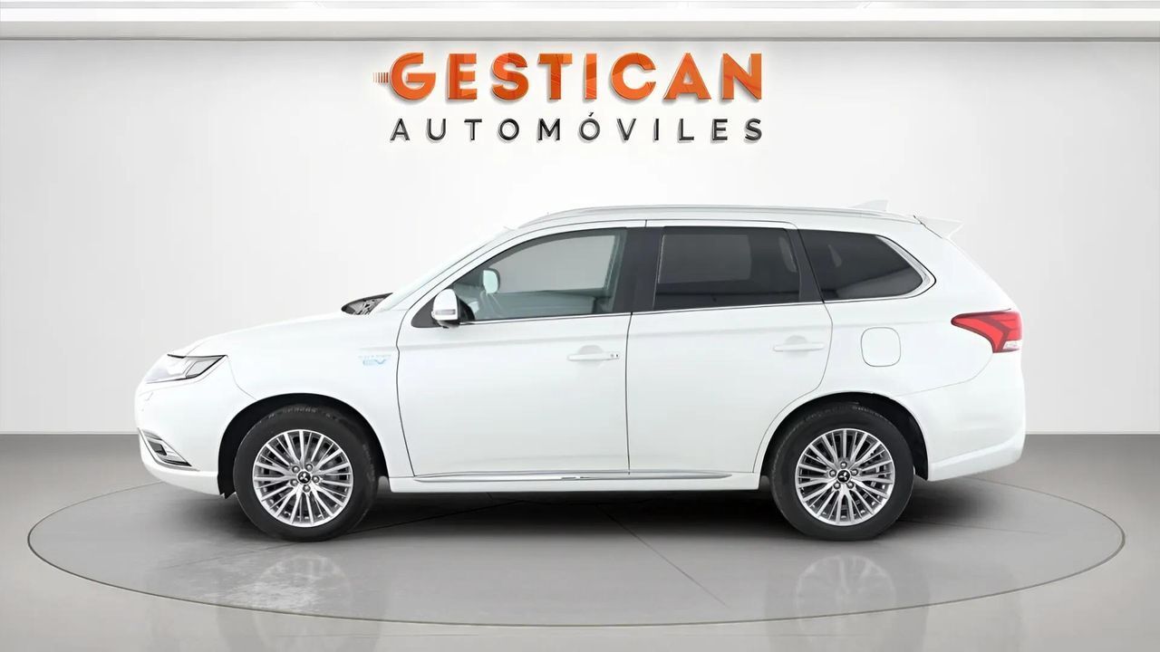 Mitsubishi Outlander 2.4 PHEV Motion Auto 4WD - foto 9