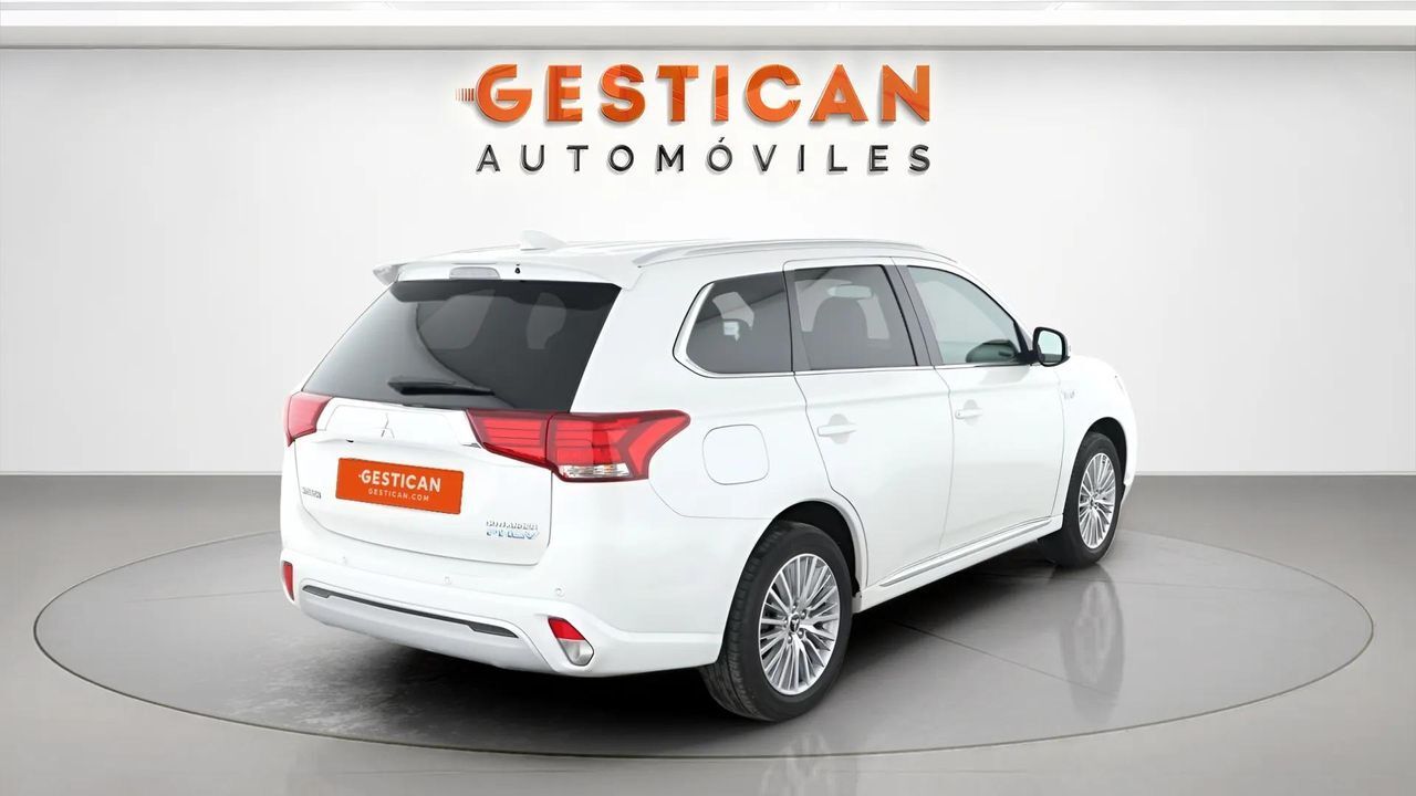Mitsubishi Outlander 2.4 PHEV Motion Auto 4WD - foto 6