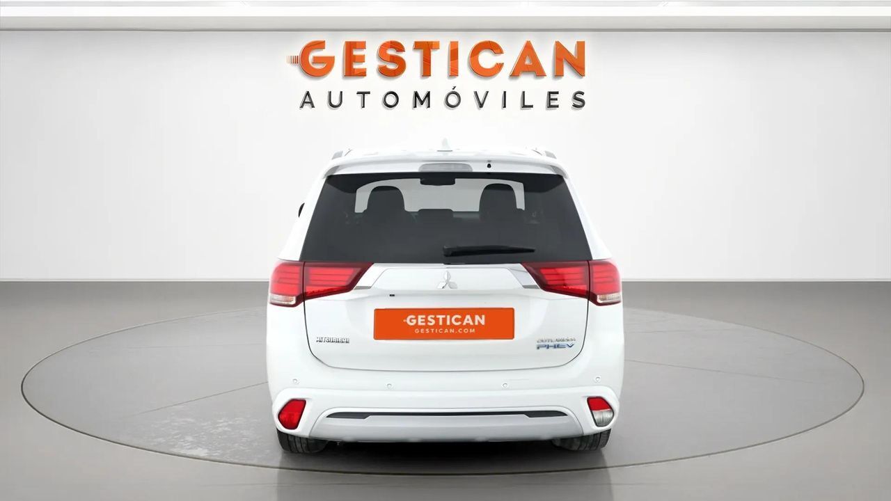 Mitsubishi Outlander 2.4 PHEV Motion Auto 4WD - foto 7