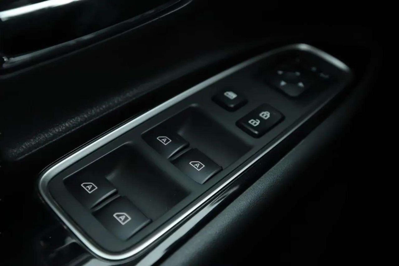 Mitsubishi Outlander 2.4 PHEV Motion Auto 4WD - foto 21