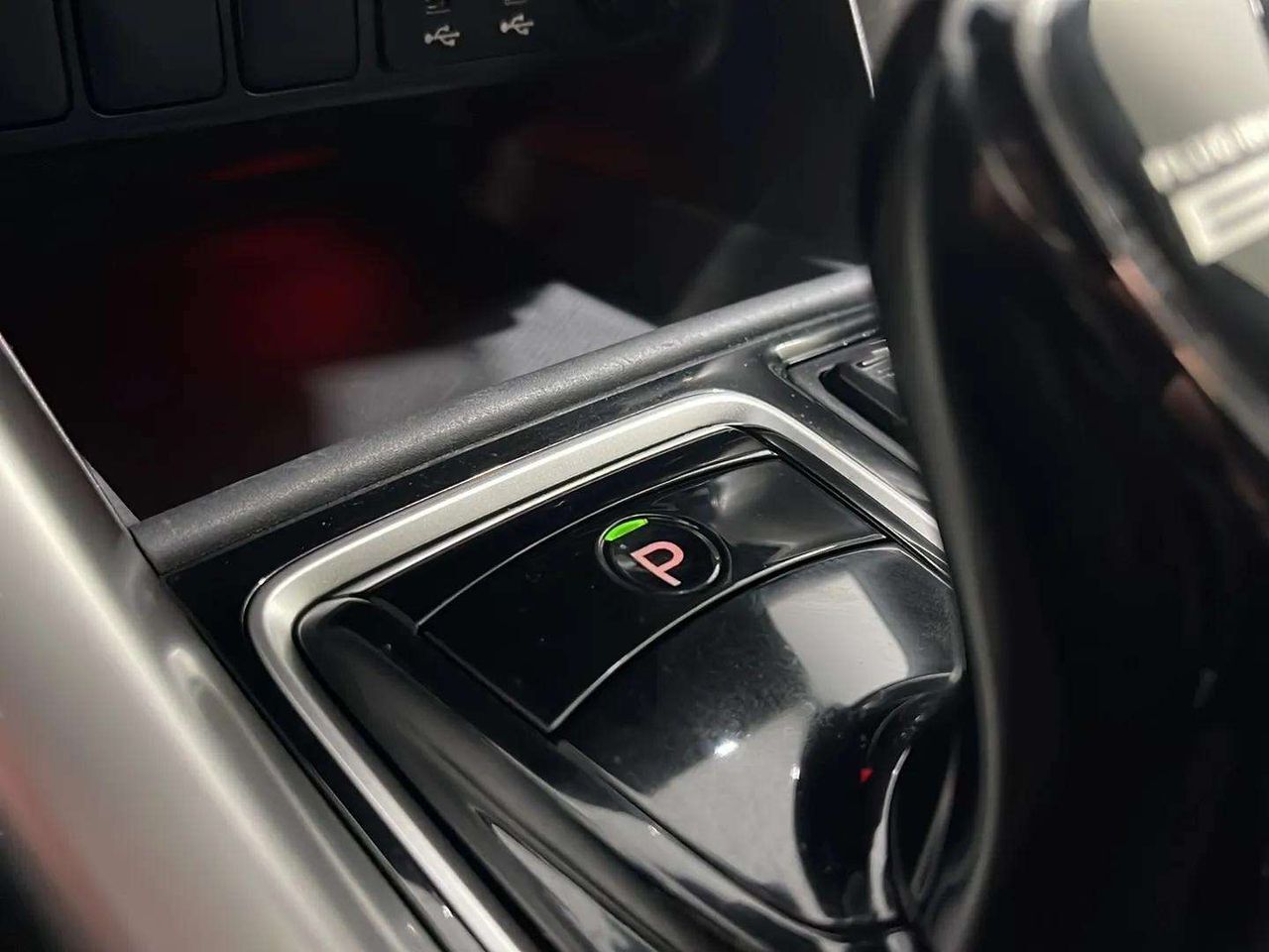 Mitsubishi Eclipse Cross 2.4 PHEV Kaiteki Auto 4WD - foto 21