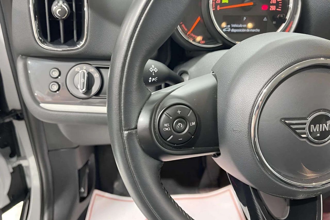 MINI Countryman Cooper S E ALL4 - foto 11