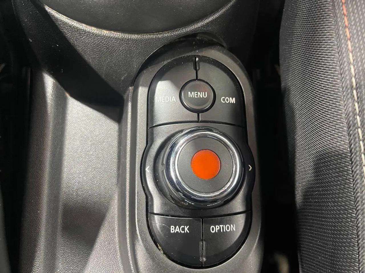 MINI One ONE CABRIO - foto 17