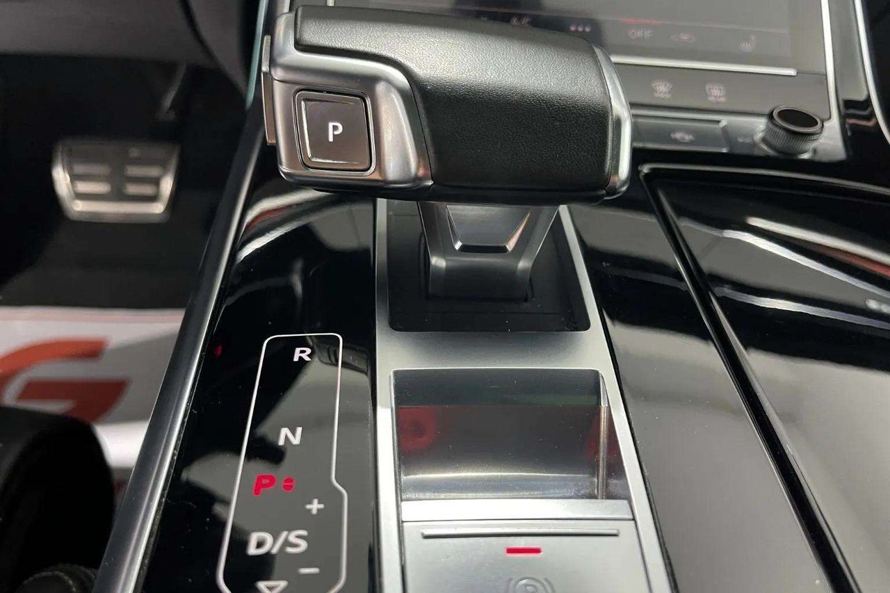 Audi Q8 60 TFSIe S Line 250kW quattro tiptronic - foto 17