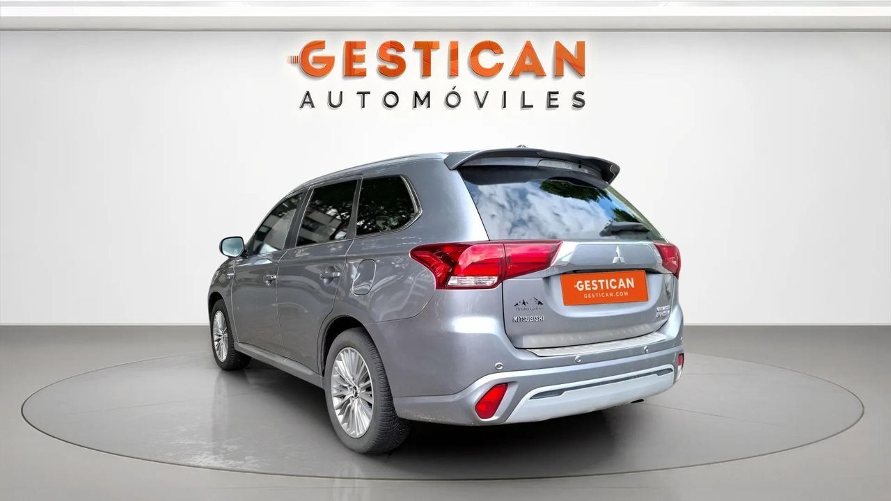 Mitsubishi Outlander 2.4 PHEV Kaiteki Auto 4WD - foto 5