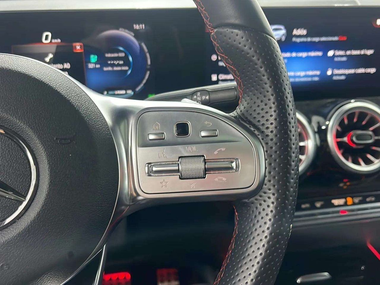 Mercedes EQB EQB 350 4MATIC - foto 14