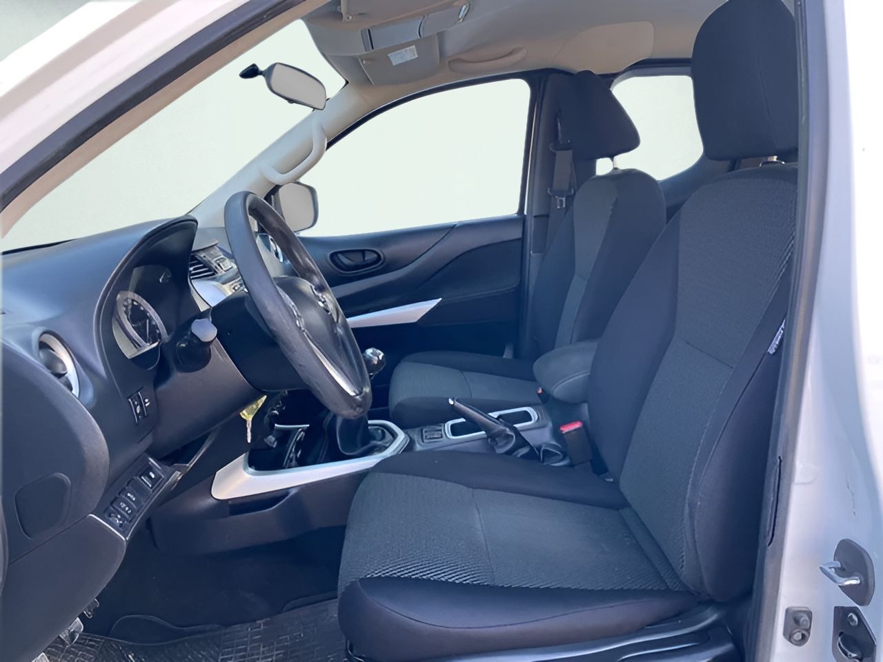 Nissan Navara 2.5 dCi 144CV FE King Cab 4X4 - foto 7