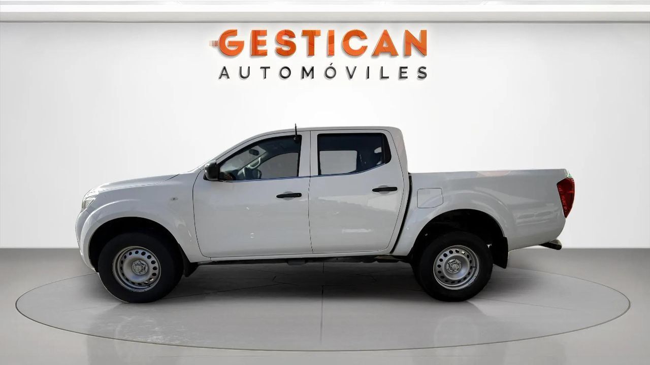 Nissan Navara 2.5 dCi 144CV FE Doble Cabina Cab 4X4 - foto 4